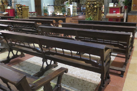 Santo Agostiño, Compostela (Pews)